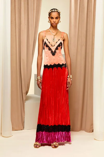 Look 11